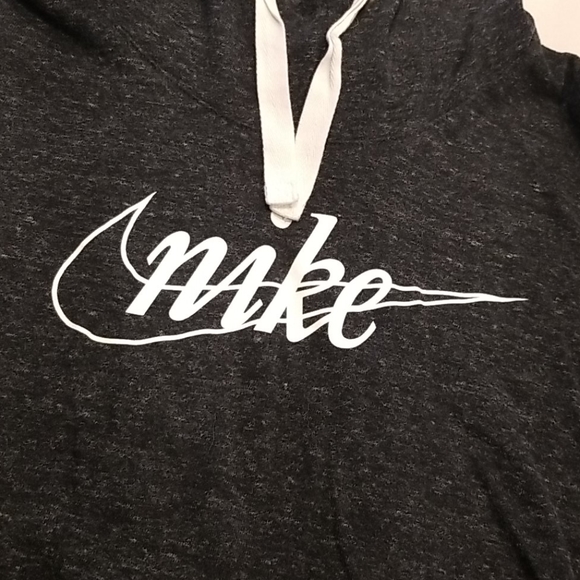 Nike sweater - Picture 2 of 2